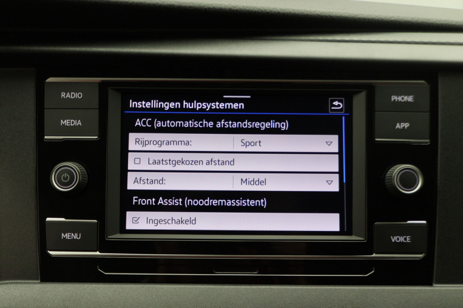 Volkswagen Transporter 2.0 TDI L1H1 Airco, ACC, LED, Camera, Apple Carplay, Bluetooth, PDC, Trekhaak, 18''