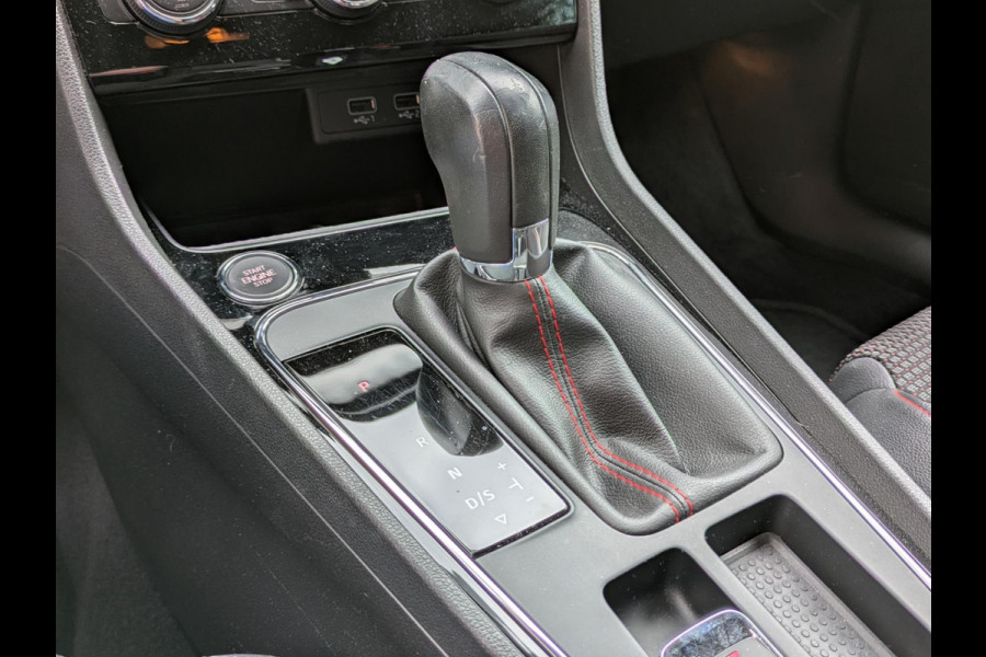 Seat Leon 1.5 TSI FR Business Intense DSG|Camera|Keyless-Entry|Virtual-Cockpit|LED|Stoelverwarming|Apple-Carplay/Android-Auto