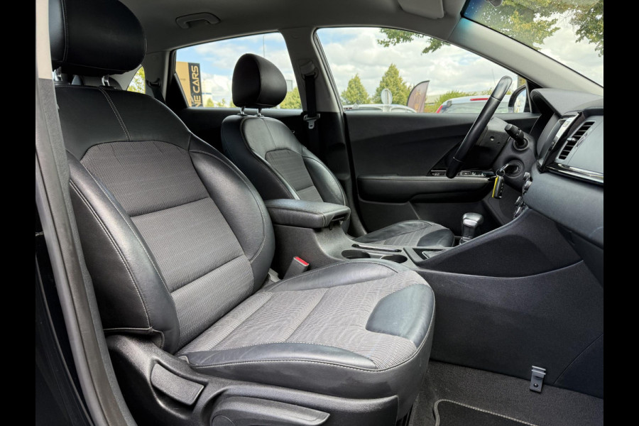 Kia Niro 1.6 GDi Hybrid ExecutiveLine 2e Eigenaar,Dealer Onderhouden,Navi,Leder,Camera,Clima,Cruise,Pdc V+A,Lm velgen,Apk tot 02-2027