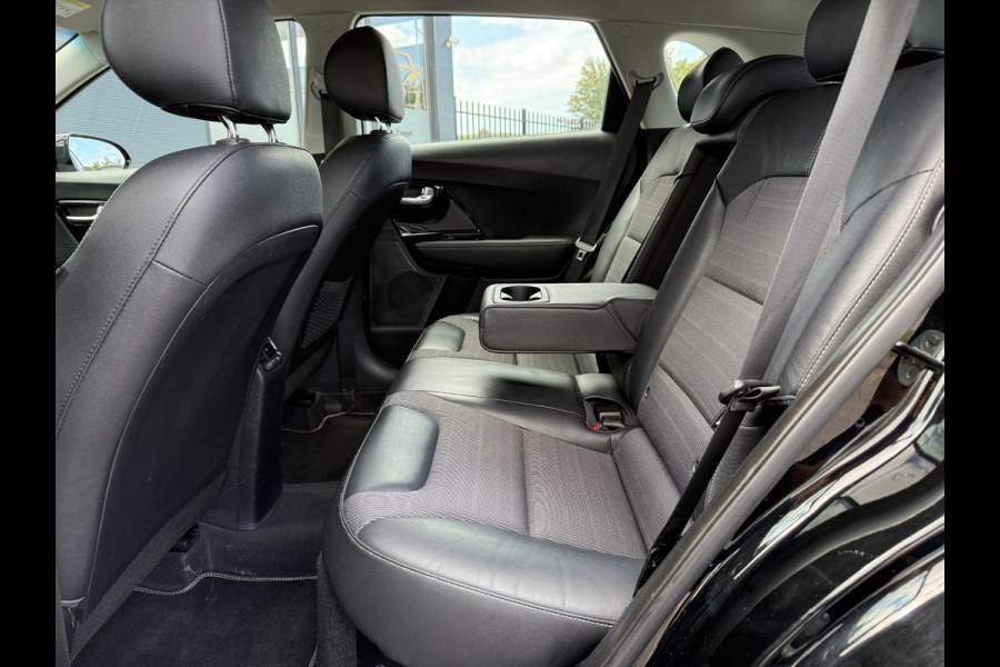 Kia Niro 1.6 GDi Hybrid ExecutiveLine 2e Eigenaar,Dealer Onderhouden,Navi,Leder,Camera,Clima,Cruise,Pdc V+A,Lm velgen,Apk tot 02-2027
