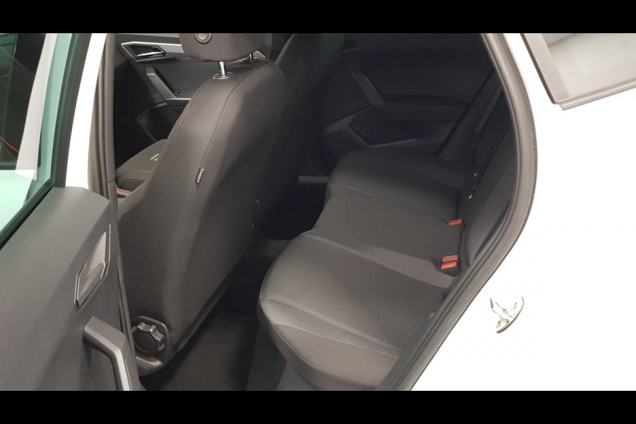 Seat Ibiza 1.0 TSI 110pk DSG FR | DEMO ! | Climate Control | Parkeer sensoren | Verwarmde voorstoelen | DAB | Lichtmetalen velgen