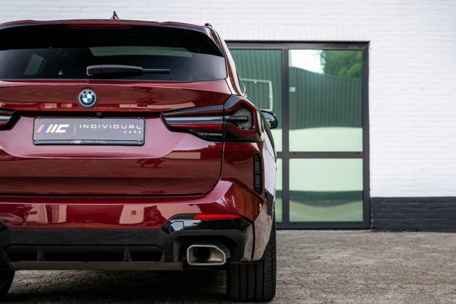 BMW X3 xDrive30e M-Sport INDIVIDUAL Carbon Tartufo Pano