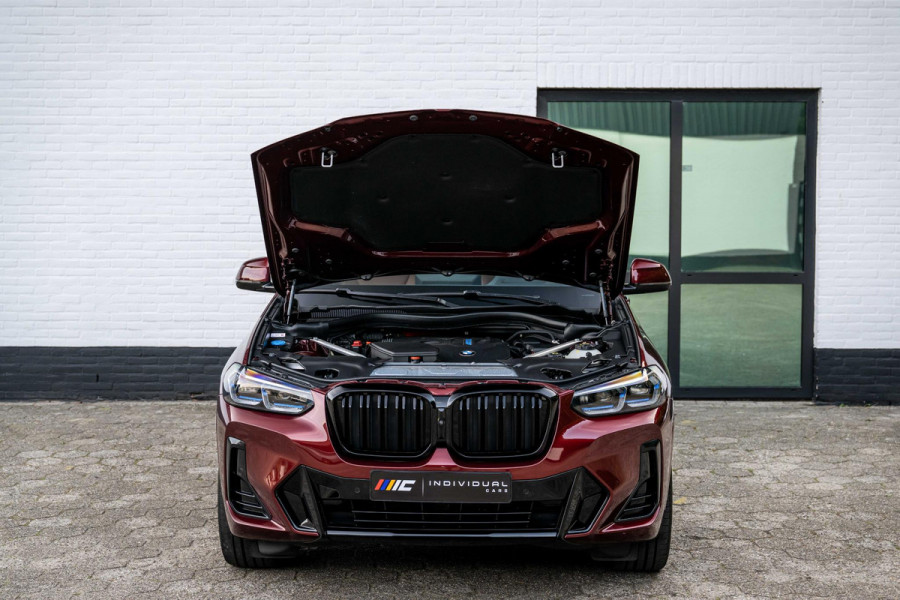BMW X3 xDrive30e M-Sport INDIVIDUAL Carbon Tartufo Pano