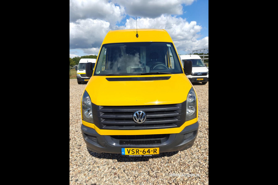 Volkswagen Crafter 35 2.0 TDI L2H2, Euro 6 140PK , Apk Aug. 2026 , Airco , cruise , camera, Post NL Uitvoering , Nette bus.