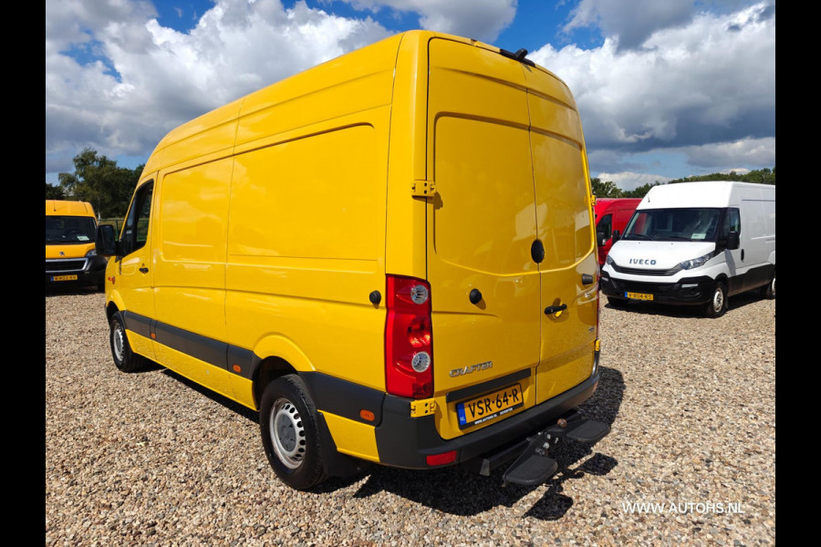 Volkswagen Crafter 35 2.0 TDI L2H2, Euro 6 140PK , Apk Aug. 2026 , Airco , cruise , camera, Post NL Uitvoering , Nette bus.