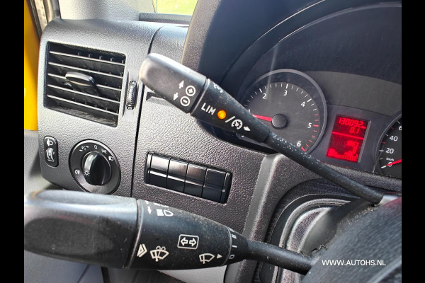 Volkswagen Crafter 35 2.0 TDI L2H2, Euro 6 140PK , Apk Aug. 2026 , Airco , cruise , camera, Post NL Uitvoering , Nette bus.