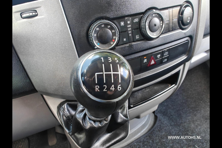 Volkswagen Crafter 35 2.0 TDI L2H2, Euro 6 140PK , Apk Aug. 2026 , Airco , cruise , camera, Post NL Uitvoering , Nette bus.