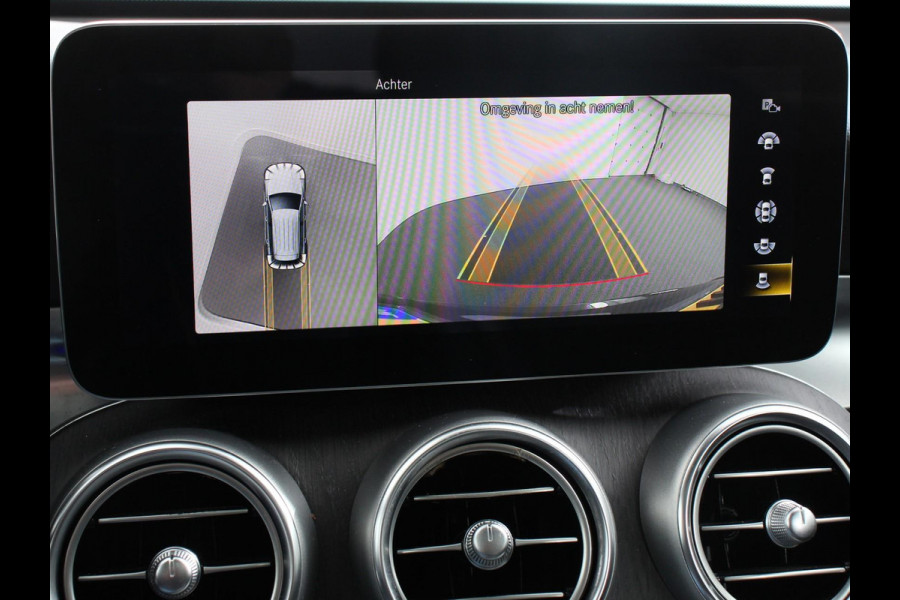 Mercedes-Benz GLC 300e 4MATIC AMG Line PHEV Mercedes-Benz GLC-klasse 300e 4MATIC AMG Line | Panoramadak | 360* Camera | Ambiente Verlichting | 19 Inch Lichtmetalen Velgen |