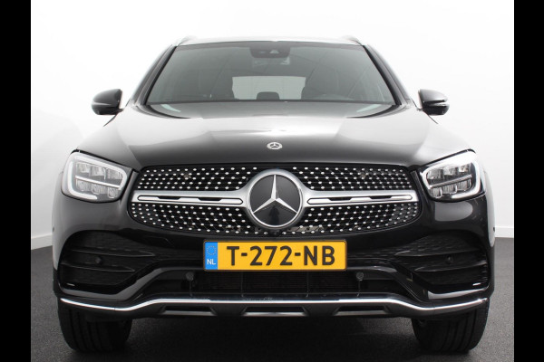 Mercedes-Benz GLC 300e 4MATIC AMG Line PHEV Mercedes-Benz GLC-klasse 300e 4MATIC AMG Line | Panoramadak | 360* Camera | Ambiente Verlichting | 19 Inch Lichtmetalen Velgen |