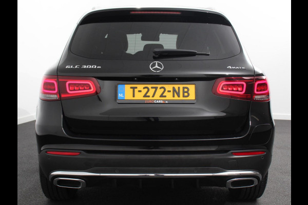 Mercedes-Benz GLC 300e 4MATIC AMG Line PHEV Mercedes-Benz GLC-klasse 300e 4MATIC AMG Line | Panoramadak | 360* Camera | Ambiente Verlichting | 19 Inch Lichtmetalen Velgen |