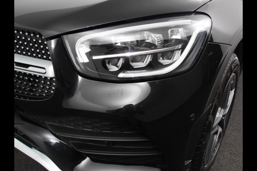 Mercedes-Benz GLC 300e 4MATIC AMG Line PHEV Mercedes-Benz GLC-klasse 300e 4MATIC AMG Line | Panoramadak | 360* Camera | Ambiente Verlichting | 19 Inch Lichtmetalen Velgen |