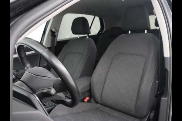 Volkswagen Golf 1.5 TSI Life | Stoel & stuurverwarming | Carplay | Adaptive cruise | Sfeerverlichting | Navigatie | Full LED | Parkeerhulp