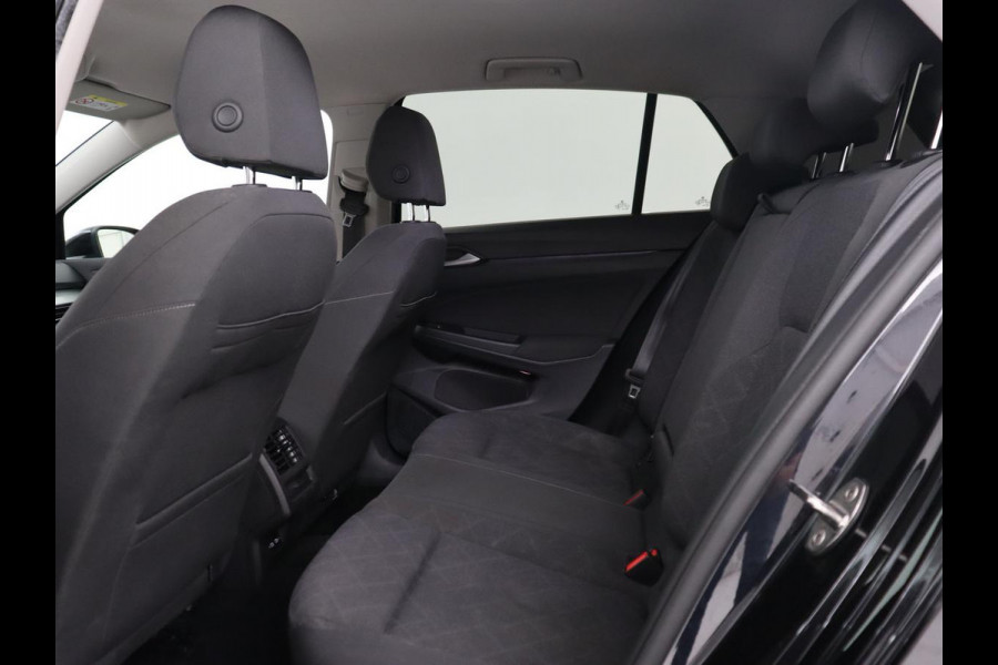 Volkswagen Golf 1.5 TSI Life | Stoel & stuurverwarming | Carplay | Adaptive cruise | Sfeerverlichting | Navigatie | Full LED | Parkeerhulp