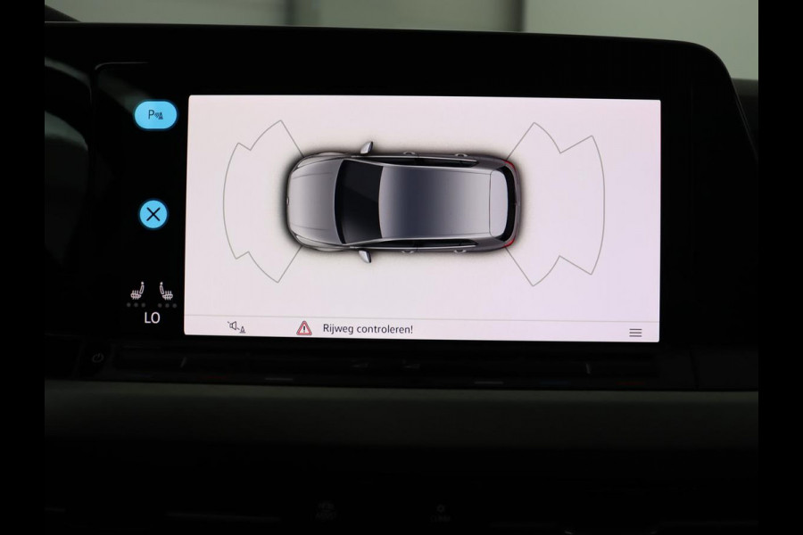 Volkswagen Golf 1.5 TSI Life | Stoel & stuurverwarming | Carplay | Adaptive cruise | Sfeerverlichting | Navigatie | Full LED | Parkeerhulp