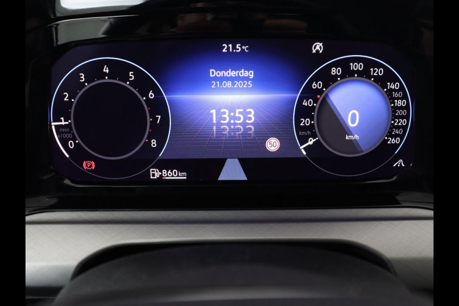 Volkswagen Golf 1.5 TSI Life | Stoel & stuurverwarming | Carplay | Adaptive cruise | Sfeerverlichting | Navigatie | Full LED | Parkeerhulp
