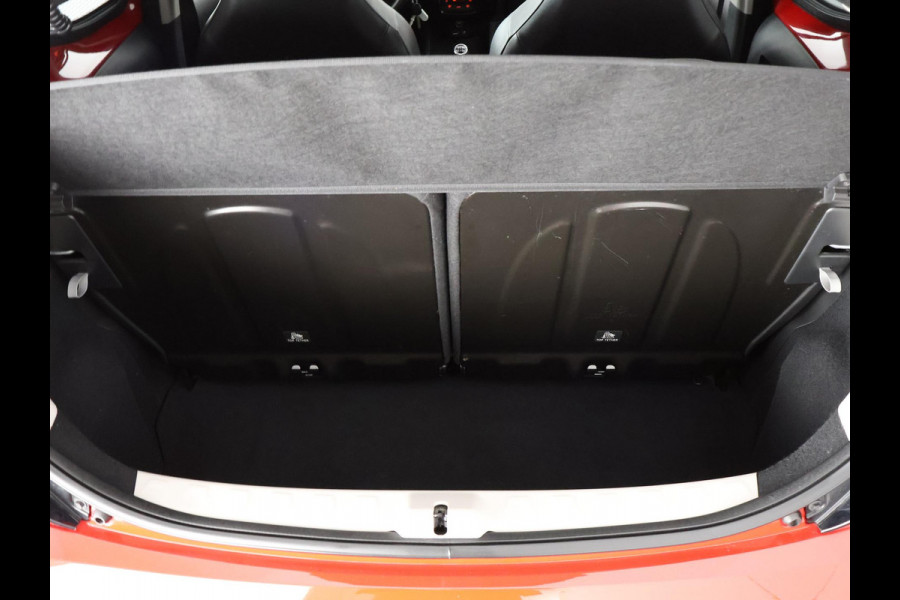 Toyota Aygo 1.0 VVT-i X-Joy | Navigatie | Climate Control | Camera | Lichtmetalen velgen |