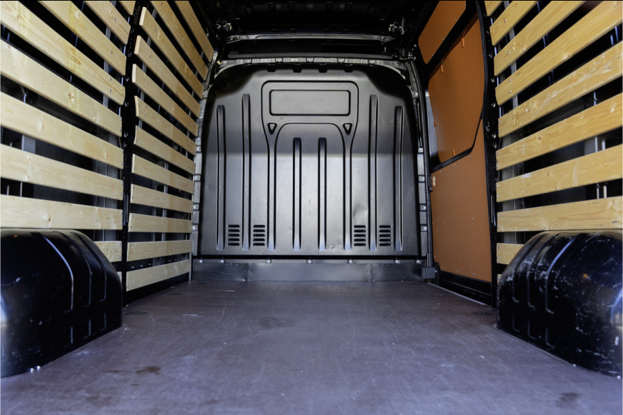 Renault Master T35 dCi 135 | L2H2 | Navi | Imperiaal | Ladder | LED | PDC | Euro 6
