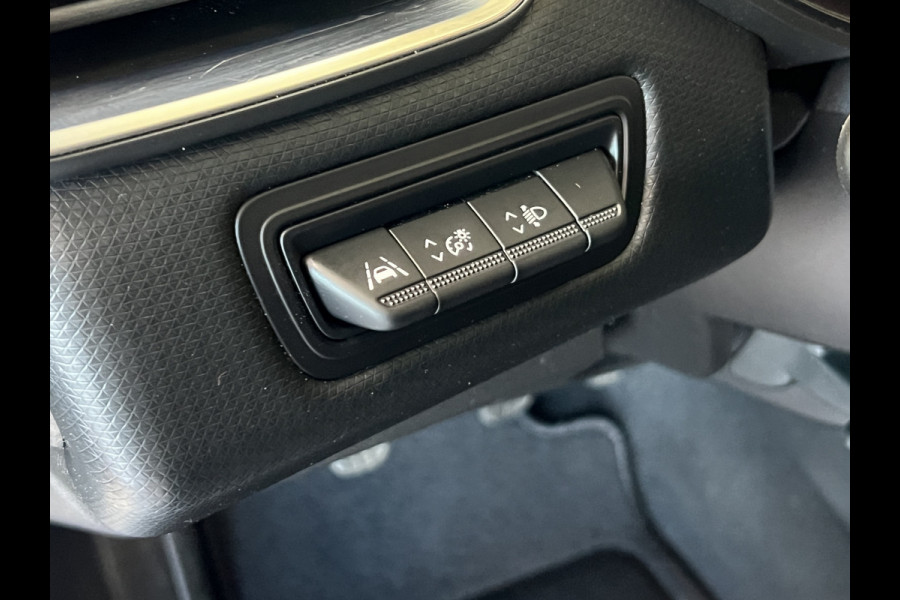 Renault Clio 1.0 TCe 90 Techno | Navi | Carplay | 17" | Camera | PDC V+A | Stoelverwarming | Keurig nette auto!