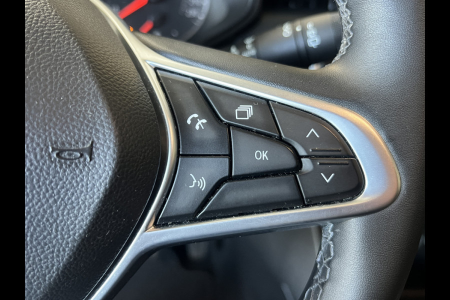 Renault Clio 1.0 TCe 90 Techno | Navi | Carplay | 17" | Camera | PDC V+A | Stoelverwarming | Keurig nette auto!