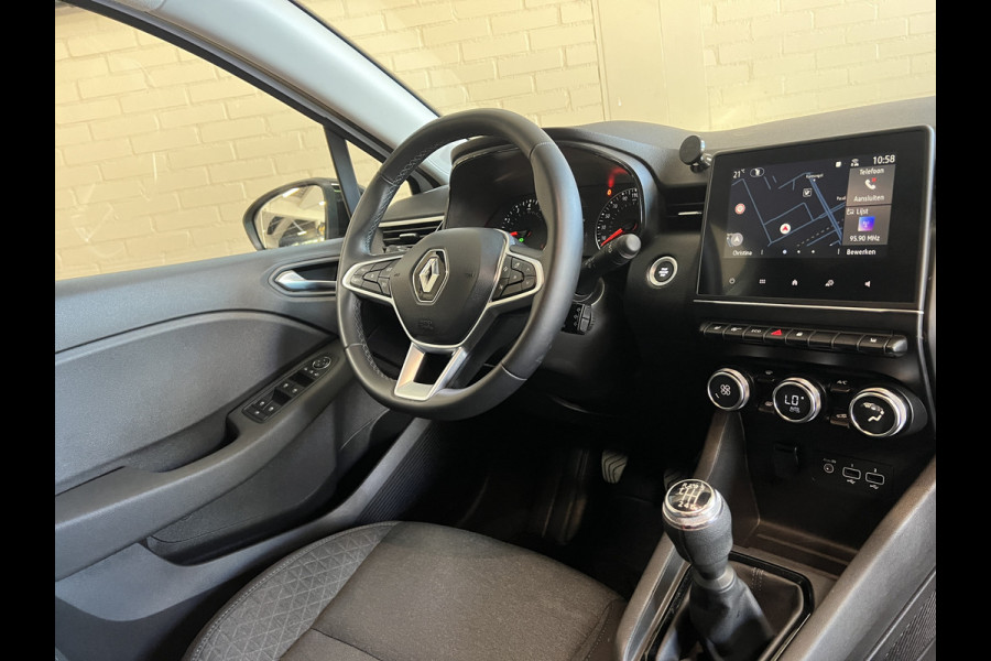 Renault Clio 1.0 TCe 90 Techno | Navi | Carplay | 17" | Camera | PDC V+A | Stoelverwarming | Keurig nette auto!