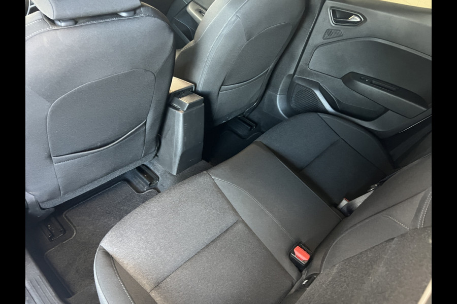 Renault Clio 1.0 TCe 90 Techno | Navi | Carplay | 17" | Camera | PDC V+A | Stoelverwarming | Keurig nette auto!