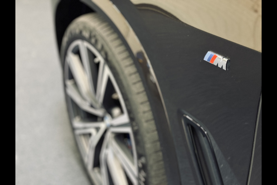 BMW X5 xDrive30d M-Sport | 22" | 4-wielst. | Panorama | Luchtvering