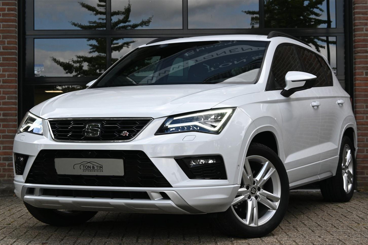 Seat Ateca 1.5 TSI FR 4Drive Virtual Trekhaak BEATS Carplay CAM '19