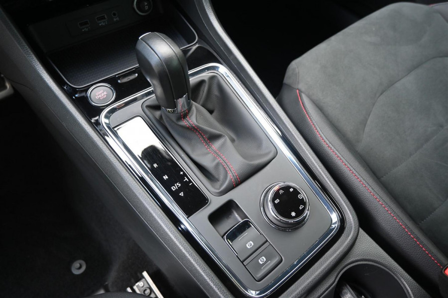 Seat Ateca 1.5 TSI FR 4Drive Virtual Trekhaak BEATS Carplay CAM '19