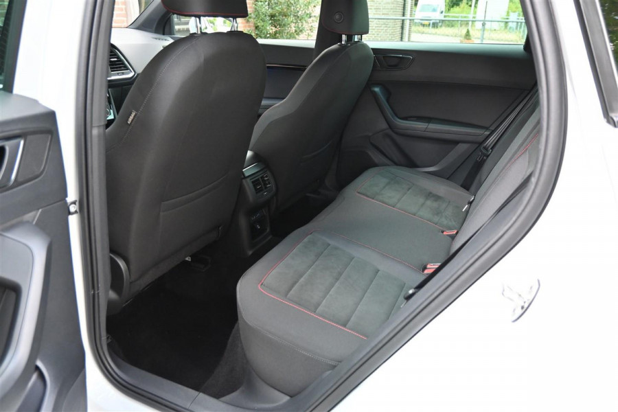 Seat Ateca 1.5 TSI FR 4Drive Virtual Trekhaak BEATS Carplay CAM '19