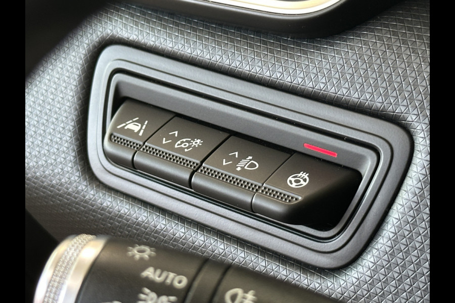 Renault Clio 1.3 TCe 130pk Edition One | Groot navi | Bose | 17" | Camera | CarPlay | Led | Dealer onderhouden!