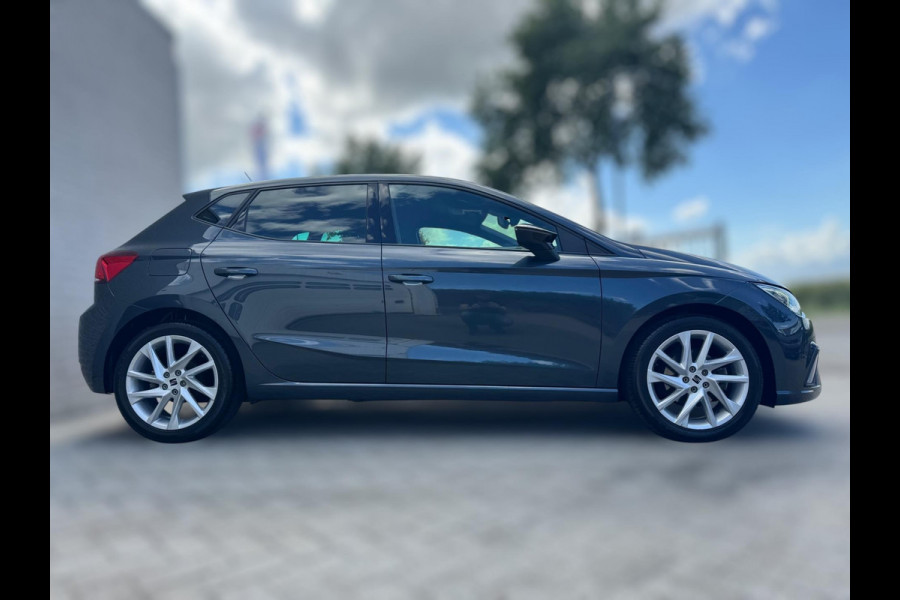 Seat Ibiza 1.0 EcoTSI FR Business Intense AUTOMAAT / 81 KW / 110 PK / PDC / CARPLAY / NAVI / CRUISE / LED / ZWARTE HEMEL / ECC