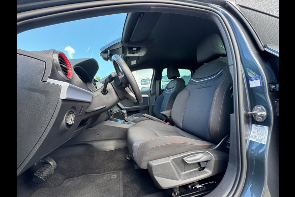 Seat Ibiza 1.0 EcoTSI FR Business Intense AUTOMAAT / 81 KW / 110 PK / PDC / CARPLAY / NAVI / CRUISE / LED / ZWARTE HEMEL / ECC