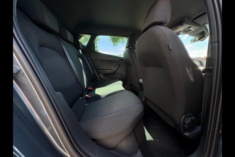 Seat Ibiza 1.0 EcoTSI FR Business Intense AUTOMAAT / 81 KW / 110 PK / PDC / CARPLAY / NAVI / CRUISE / LED / ZWARTE HEMEL / ECC