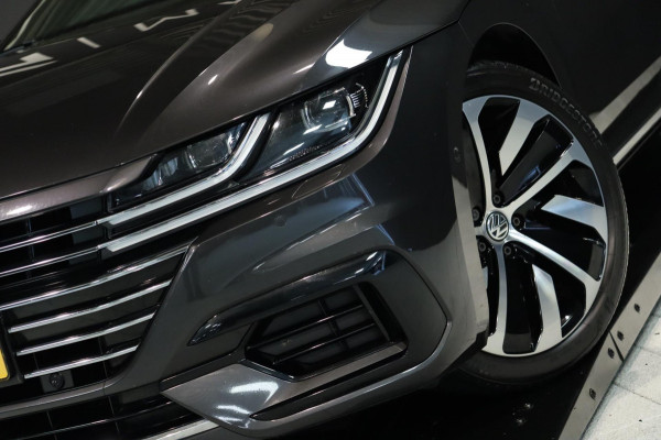 Volkswagen Arteon 2.0 TSI 3x R-Line / PANODAK / VIRTUAL / KEYLESS / ACC / HUD / 360