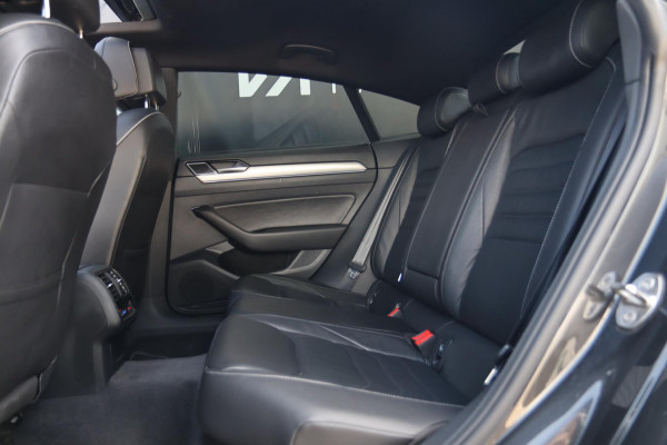 Volkswagen Arteon 2.0 TSI 3x R-Line / PANODAK / VIRTUAL / KEYLESS / ACC / HUD / 360
