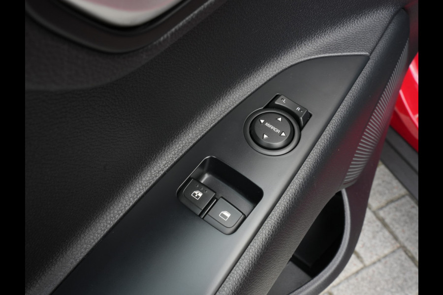 Kia Stonic 1.0 T-GDi DynamicLine | Navigatie | Camera | Android/Apple Carplay