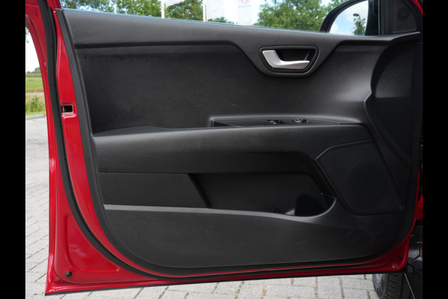 Kia Stonic 1.0 T-GDi DynamicLine | Navigatie | Camera | Android/Apple Carplay