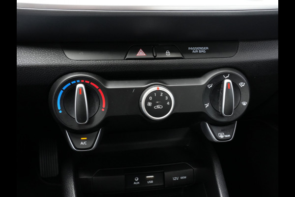 Kia Stonic 1.0 T-GDi DynamicLine | Navigatie | Camera | Android/Apple Carplay