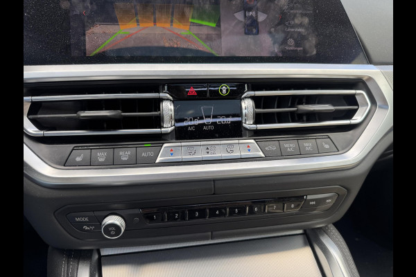 BMW 4 Serie Coupé 430i High Executive M-Sport | Panoramadak | Carbon | Head-Up Display | Camera | Harmon Kardon |