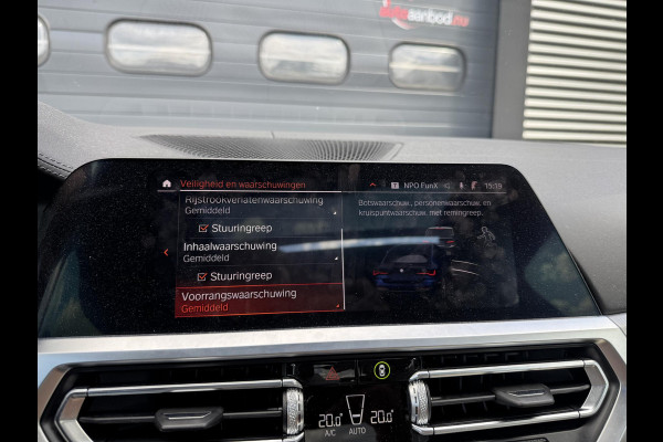BMW 4 Serie Coupé 430i High Executive M-Sport | Panoramadak | Carbon | Head-Up Display | Camera | Harmon Kardon |