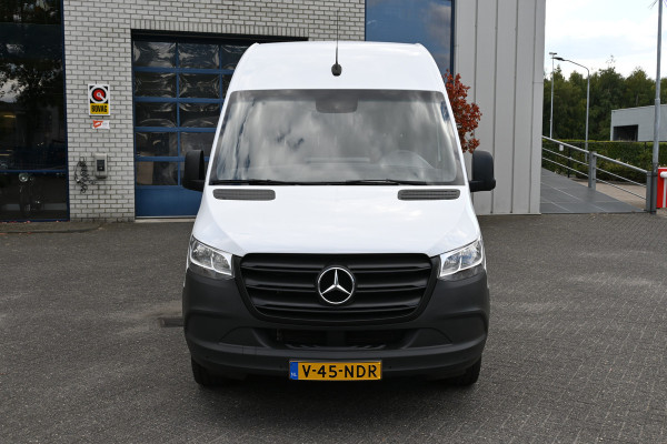 Mercedes-Benz Sprinter 317 CDI L3H2 3500 KG trekhaak, Geveerde stoel, MBUX met camera