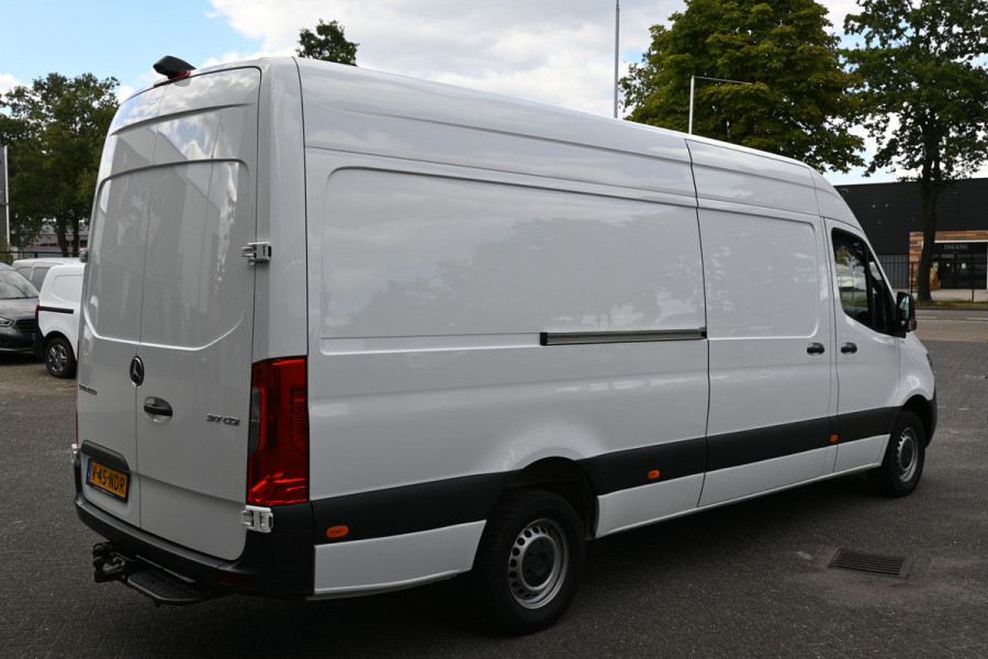 Mercedes-Benz Sprinter 317 CDI L3H2 3500 KG trekhaak, Geveerde stoel, MBUX met camera