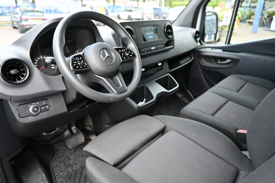 Mercedes-Benz Sprinter 317 CDI L3H2 3500 KG trekhaak, Geveerde stoel, MBUX met camera