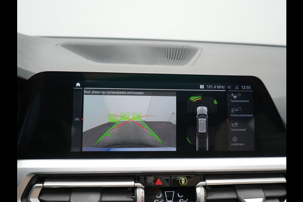 BMW 3 Serie Touring 330e Plug in Hybrid 293pk Dealer O.H | PHEV | Trekhaak Afneembaar | Panodak | Camera | 19" L.M |  Apple Carplay | LED | Leder | DAB |