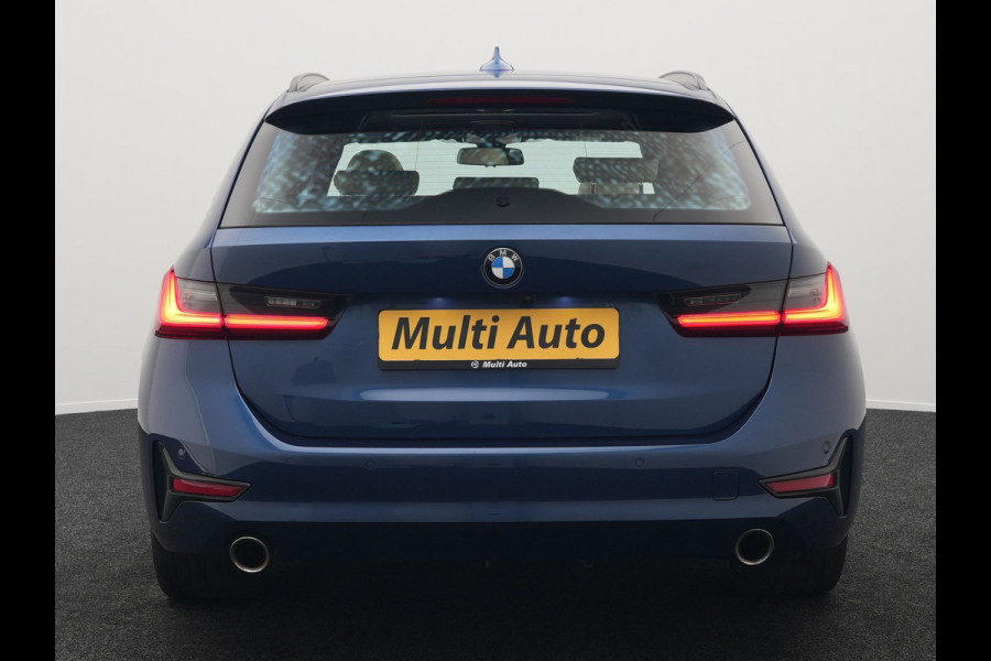 BMW 3 Serie Touring 330e Plug in Hybrid 293pk Dealer O.H | PHEV | Trekhaak Afneembaar | Panodak | Camera | 19" L.M |  Apple Carplay | LED | Leder | DAB |