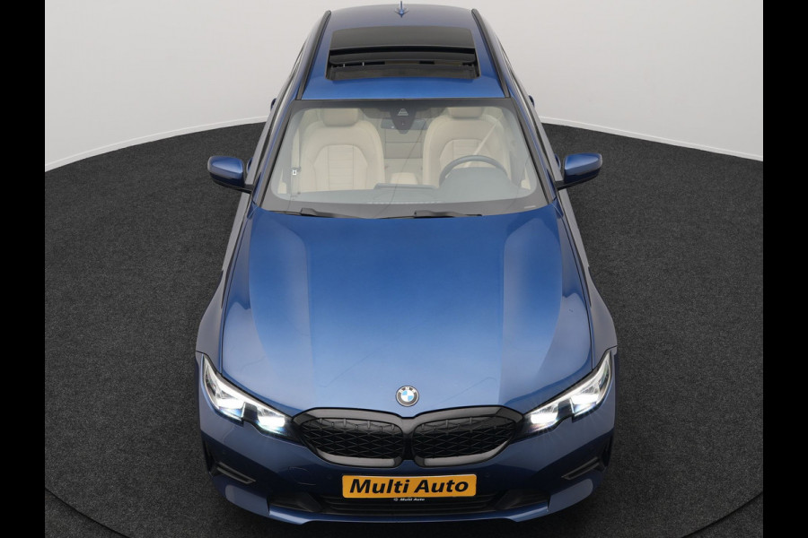 BMW 3 Serie Touring 330e Plug in Hybrid 293pk Dealer O.H | PHEV | Trekhaak Afneembaar | Panodak | Camera | 19" L.M |  Apple Carplay | LED | Leder | DAB |