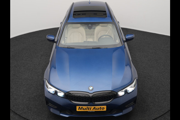 BMW 3 Serie Touring 330e Plug in Hybrid 293pk Dealer O.H | PHEV | Trekhaak Afneembaar | Panodak | Camera | 19" L.M |  Apple Carplay | LED | Leder | DAB |