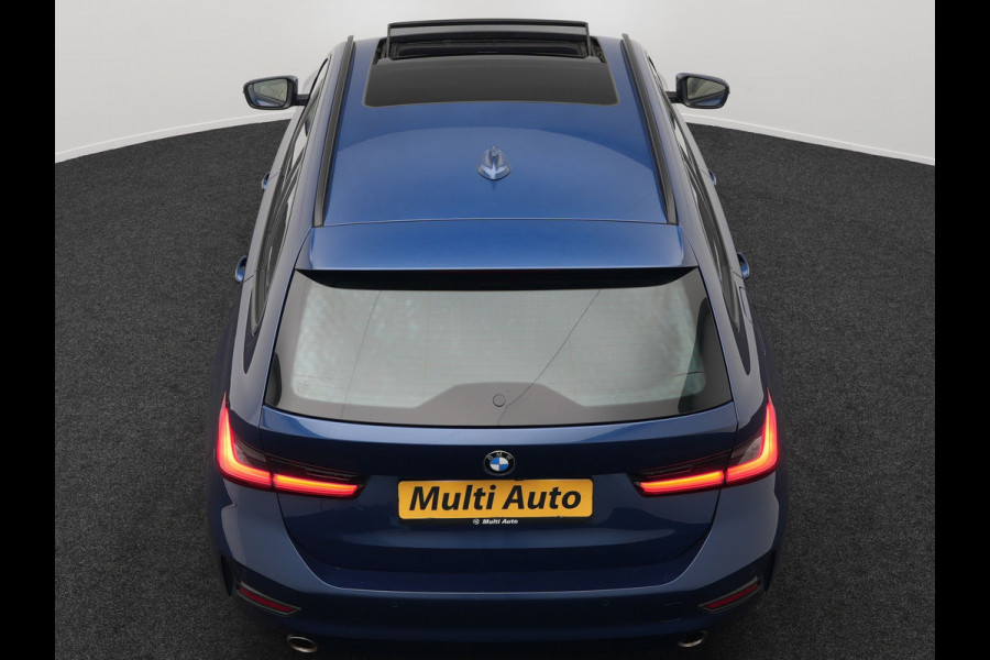 BMW 3 Serie Touring 330e Plug in Hybrid 293pk Dealer O.H | PHEV | Trekhaak Afneembaar | Panodak | Camera | 19" L.M |  Apple Carplay | LED | Leder | DAB |