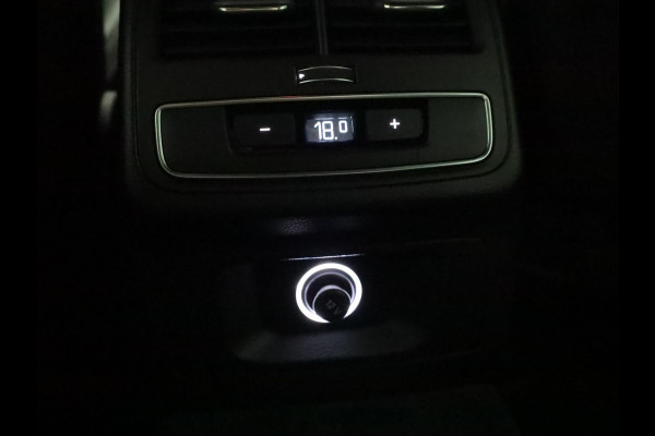 Audi A5 Sportback 40 TFSI Sport S-line Edition 190 pk S-tronic | Navigatie | Trekhaak | Parkeersensoren achter | Autom. airco (3 zones) | Stoelverwarming | S-line |