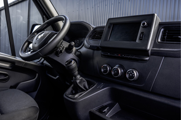 Renault Master T35 dCi 135 | L2H2 | Navi | Imperiaal | Ladder | LED | PDC | Euro 6